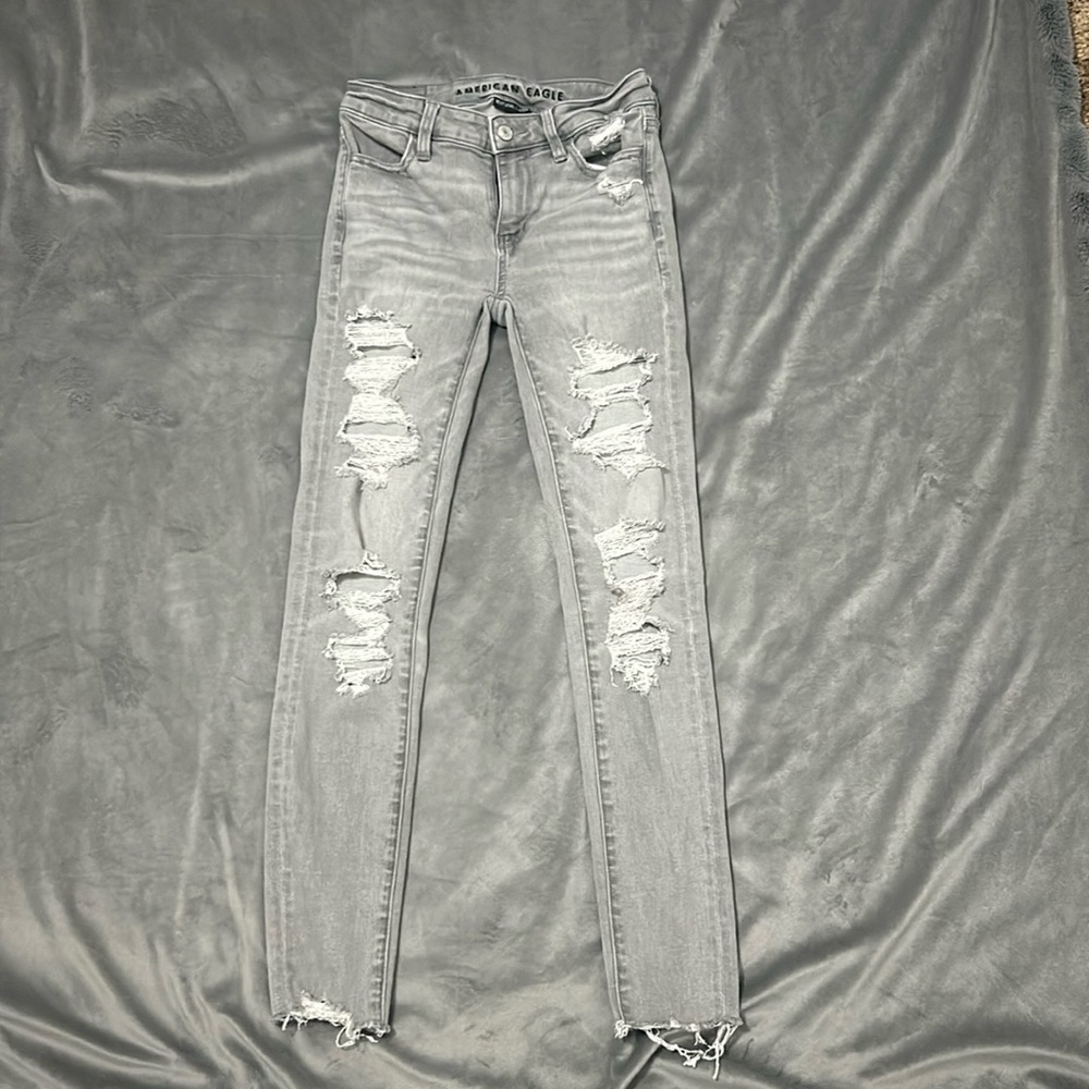 american eagle ripped jeans